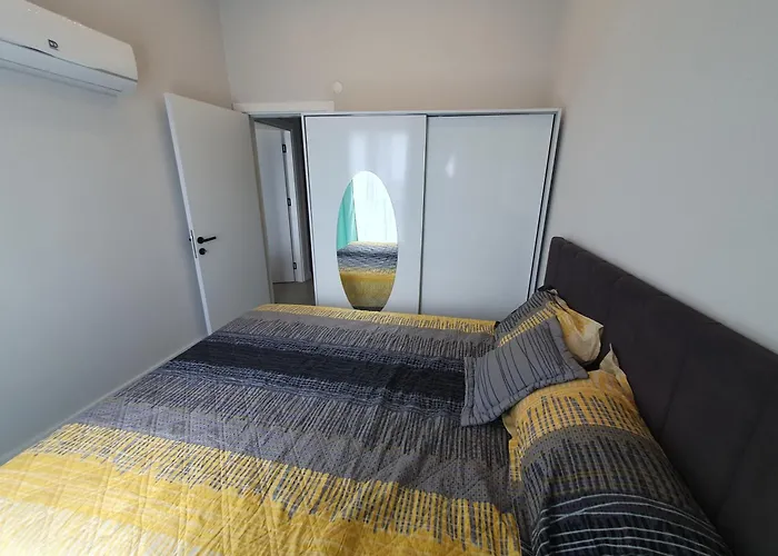Dreamy Luxury Two-bedroom Penthouse With Special Forest, Mountain And Sea Views *