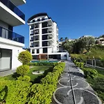 Dreamy Luxury Two-bedroom Penthouse With Special Forest, Mountain And Sea Views 公寓 *