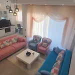 Dreamy Luxury Two-bedroom Penthouse With Special Forest, Mountain And Sea Views 公寓
