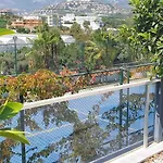 Dreamy Luxury Two-bedroom Penthouse With Special Forest, Mountain And Sea Views 公寓 阿拉尼亚