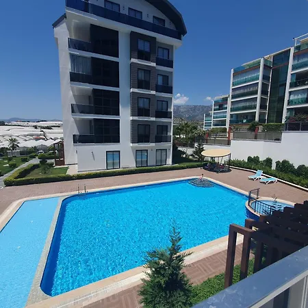 Dreamy Luxury Two-bedroom Penthouse With Special Forest, Mountain And Sea Views Appartement