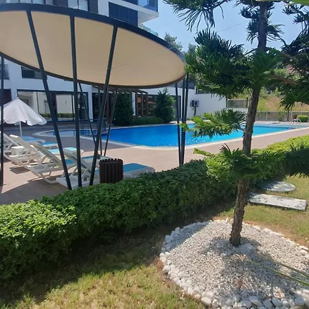 Dreamy Luxury Two-bedroom Penthouse With Special Forest, Mountain And Sea Views Appartamento *